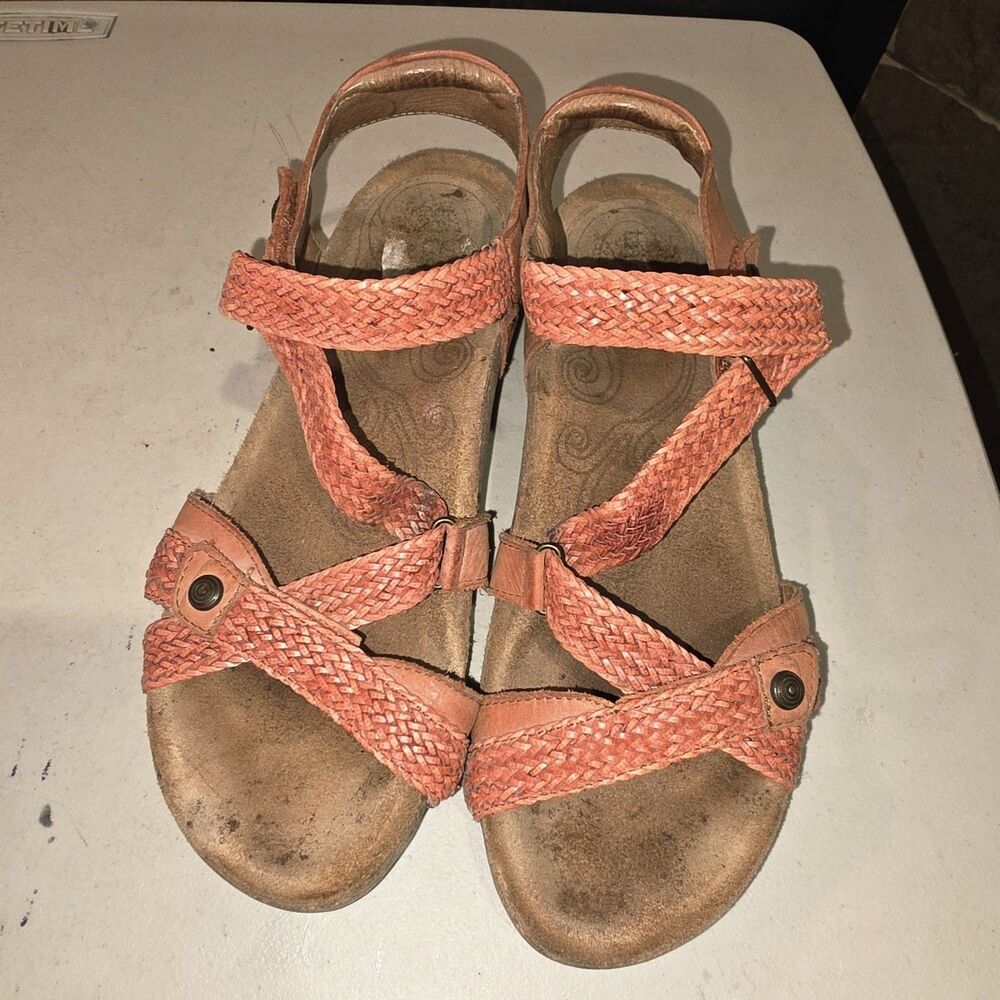 Taos 8/8.5 Trulie Orange Weave Criss Cross Strap Boho Distressed Logo Sandals - Picture 11 of 13